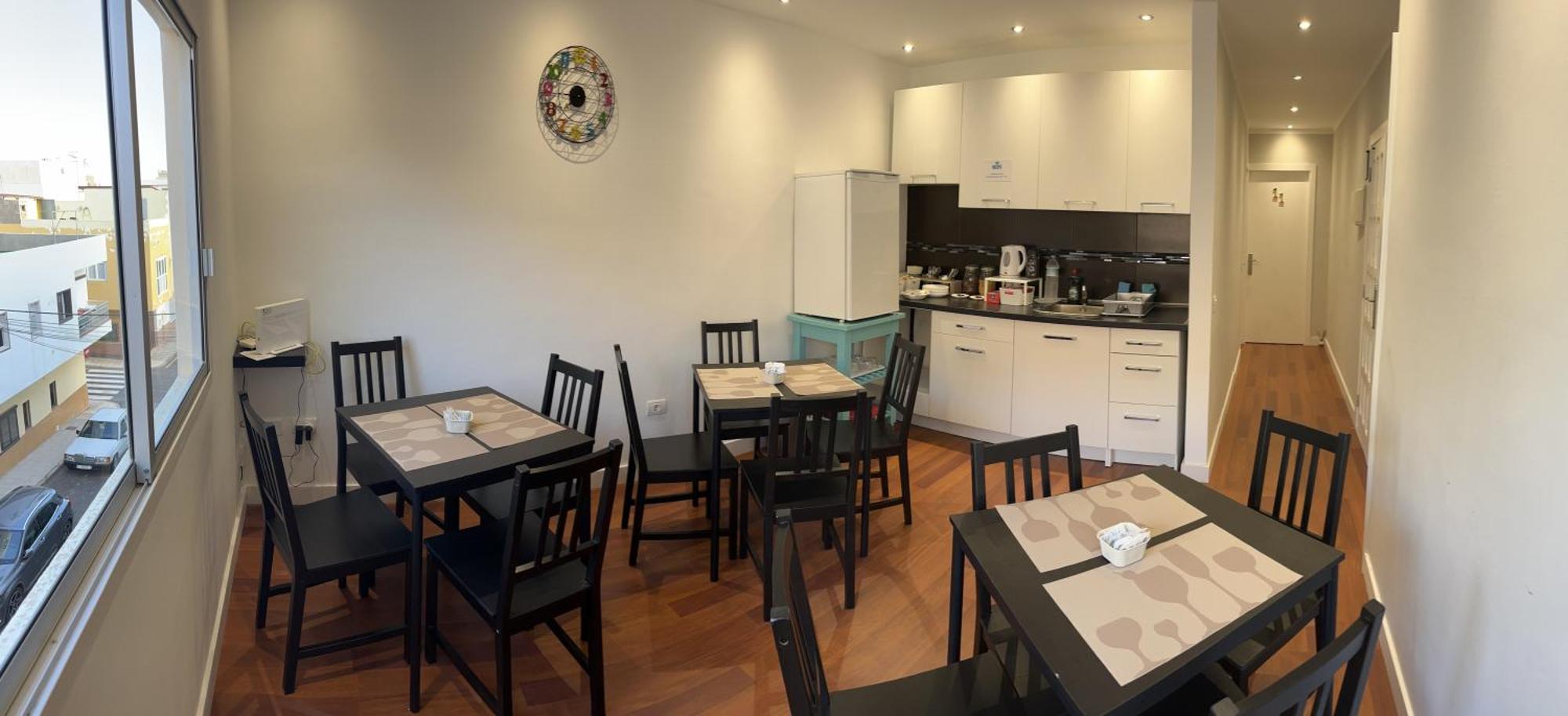 לוס אבריגוס B&B Paraiso Tenerife Super Economy Rooms Airport מראה חיצוני תמונה