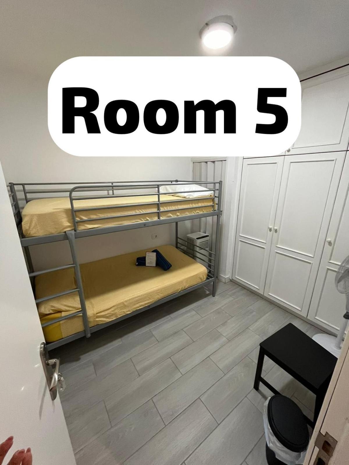 לוס אבריגוס B&B Paraiso Tenerife Super Economy Rooms Airport מראה חיצוני תמונה